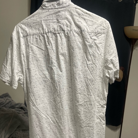 Very nice shirt wore one but I gained a dad bod lol - Picture 3 of 4